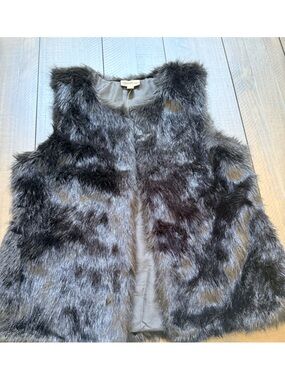 Faux Fur Vest - Black